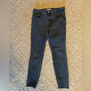 Madewell High-Riser Skinny Jeans in Starkey Dark Grey/Black color size 30